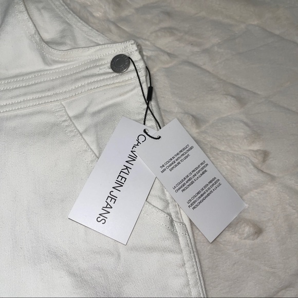 ❗️CALVIN KLEIN, JUMPER SHORTS!! - Picture 2 of 4